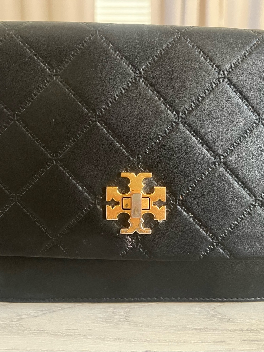 Tory Burch Fleming Quilted Convertible Shoulder Bag - Black - Picture 4 of 13
